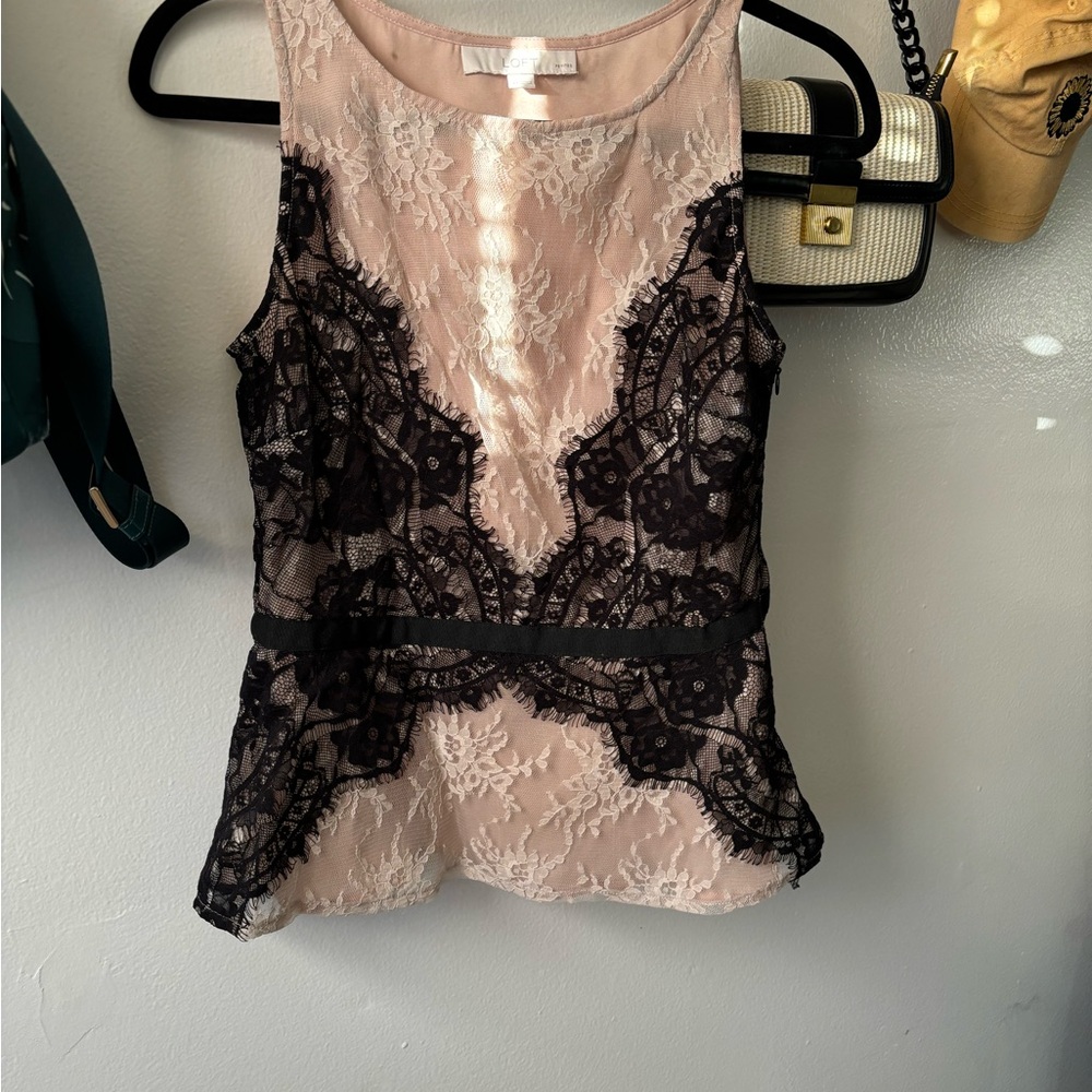 Elegant Lace Sleeveless Top - Black and Beige
